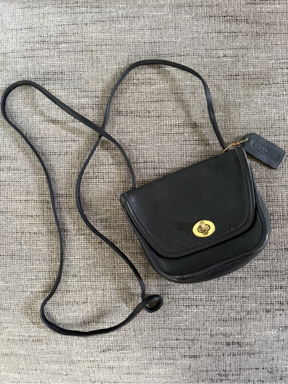 Vintage Coach Mini Black Everett Leather Turnlock Crossbody Bag
